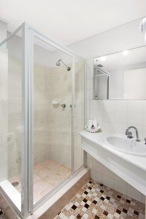 East Port Motor Inn - Accommodation 4U 3