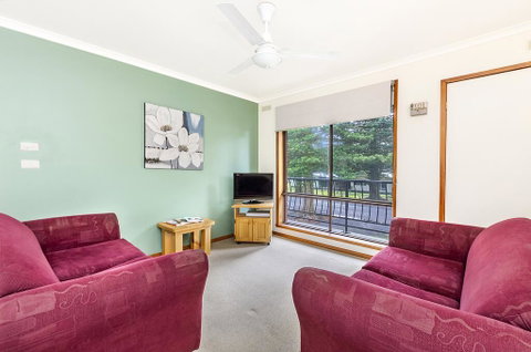 Eastern Beach Units #5 - Accommodation 4U 1