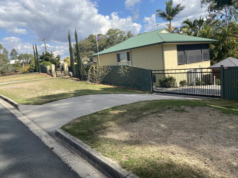 Eatons Hill Hidden Valley Retreat - Accommodation 4U 2