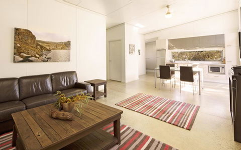 Ecocrackenback 16 - Sustainable Chalet Close To The Slopes - Accommodation 4U 2