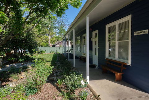 Edlin House - Accommodation 4U 0