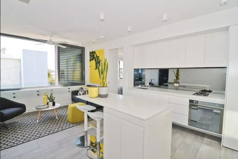 EIGHT TWO NINE TWO V: BONDI BEACH - Accommodation 4U 0