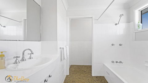 Elanora - Ocean St No.8 - Accommodation 4U 2