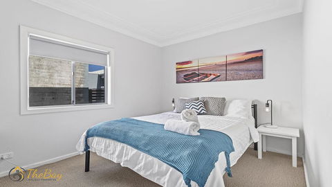 Elanora - Ocean St No.8 - Accommodation 4U 3