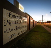 Emerald Gardens Motel  Apartments - Accommodation 4U