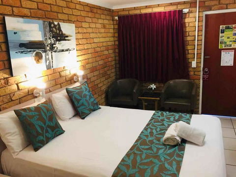 Emerald Highlands Motel - Accommodation 4U 1