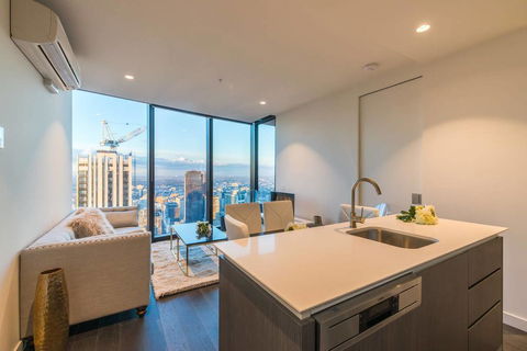 EQ Tower Luxury 2 Bedroom Skyline CBD Apartment - Accommodation 4U 0