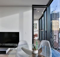 EQ TOWER Melbourne CBD APT - Accommodation 4U