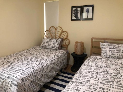 Escape To Strathfield For 8 Guests - Accommodation 4U 2