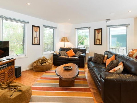 EVERGREEN BEACH HOUSE - Accommodation 4U 1