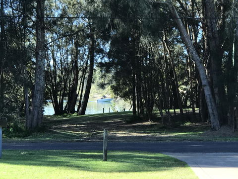 FAIRVIEW 25A - Waterfront Home - Accommodation 4U 0