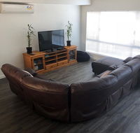 Falcon Bay 4x4 Townhouse - Accommodation 4U