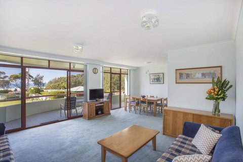 Fathoms 9 - Mollymook - Accommodation 4U 2