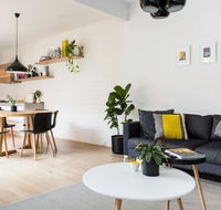 Felix - Gorgeously Designed Home - Accommodation 4U