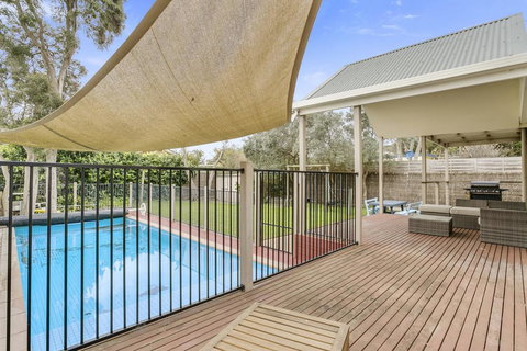 Fern Beach House - Accommodation 4U 1