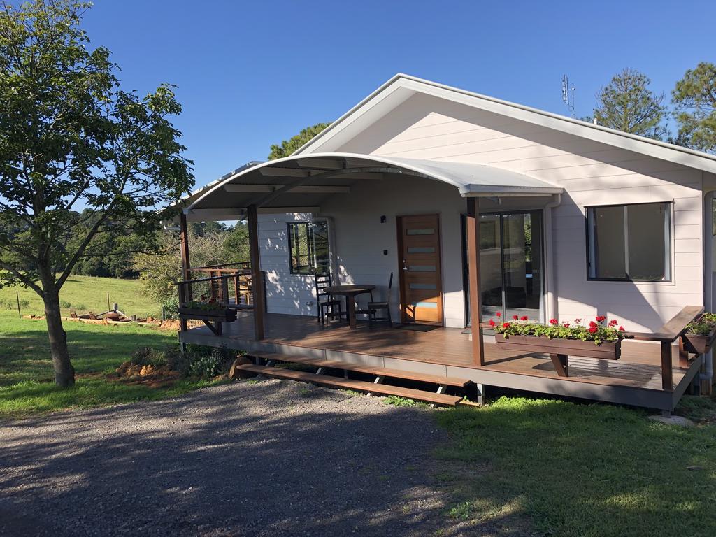 Booroobin QLD Accommodation 4U