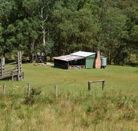 Four Bull Hut - Accommodation 4U