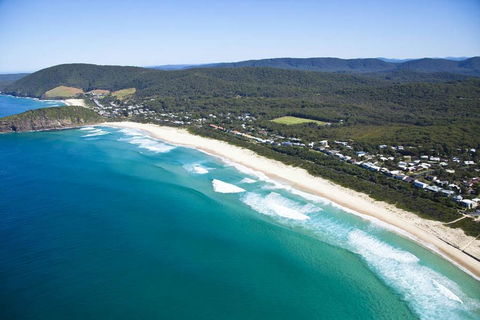 FRANGIPANI BEACH HOUSE - PET FRIENDLY 22 Belbourie Cres Boomerang Beach - Accommodation 4U 1