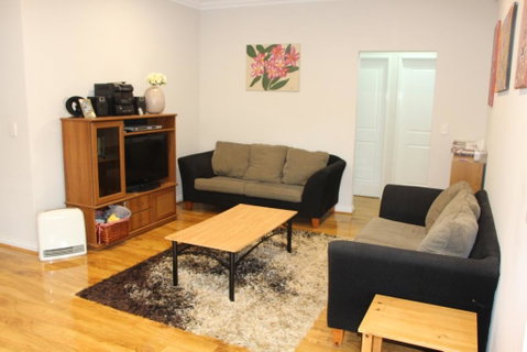 Frangipani Villa Innaloo - Accommodation 4U 3