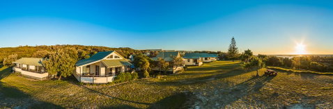 Fraser Island Beach Houses - Accommodation 4U 0