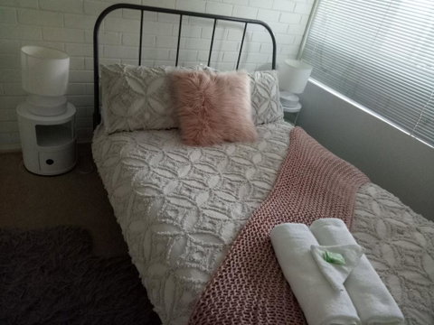 Funky Apartment, Myaree - Accommodation 4U 0