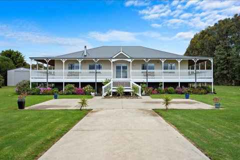 GALBRAITH BEACH STUDIO 2 - Accommodation 4U 1