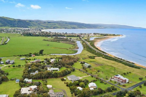 GALBRAITH BEACH STUDIO 3 - Accommodation 4U 2