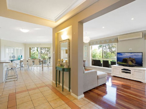 Gareth House - Accommodation 4U 3