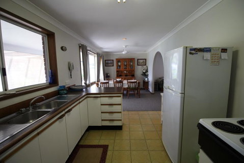 Gerry's Waterfront - Accommodation 4U 3