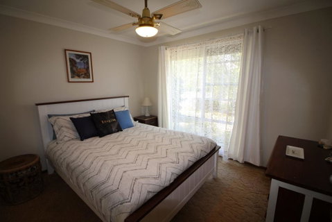 Gerry's Waterfront - Accommodation 4U 2