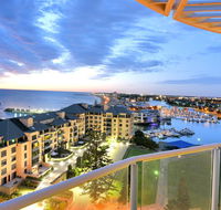 GLENELG Five Stars - Accommodation 4U