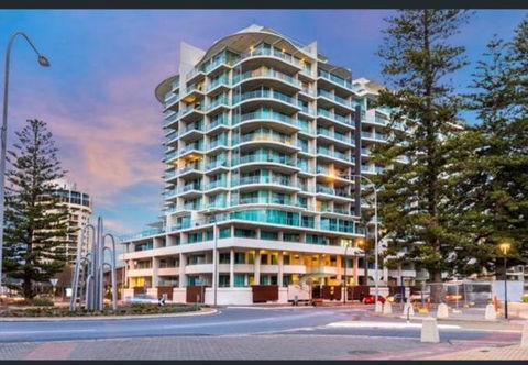 Glenelg Getaway 3 Bedroom Apartment - Accommodation 4U 0