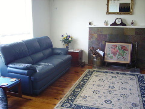 Glenelg Sea-Breeze - Accommodation 4U 0