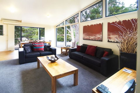Glengarriff Townhouse 2 - Accommodation 4U 2