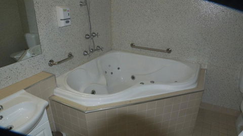 Golden Leaf Motel - Accommodation 4U 1