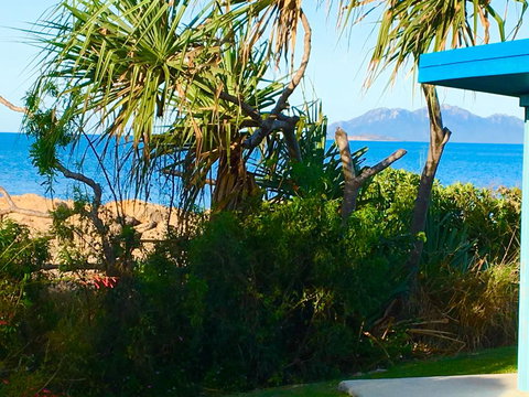 Golden Sands Beach House - Accommodation 4U 1