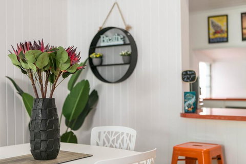 Gorgeous Cottage Close To The City - Accommodation 4U 1