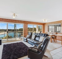 Grand Pacific 2 Unit 2 - Accommodation 4U