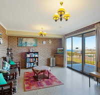 Grandview Apartment - Ocean Views - Accommodation 4U