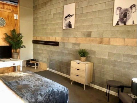 Granite Belt Cabins - Accommodation 4U 2
