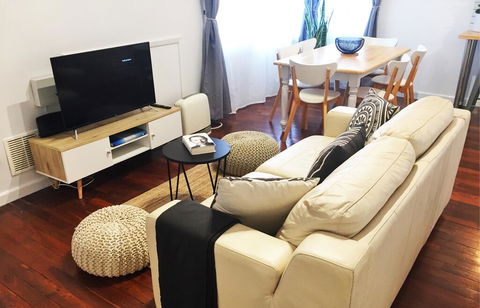 Great Comfort & Style In Central Location - Accommodation 4U 3