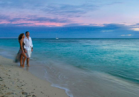 Green Island Resort - Accommodation 4U 1