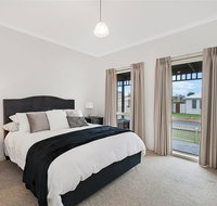 GUILDFORD COTTAGE - Accommodation 4U