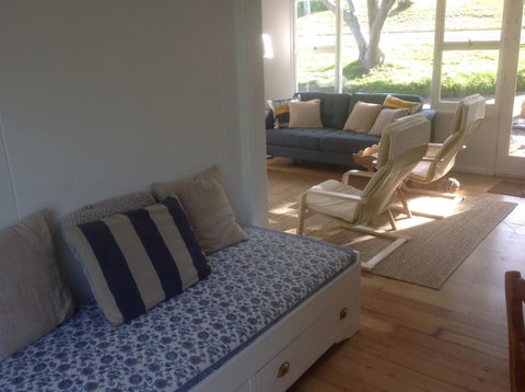 Halcyon Days - Accommodation 4U 3