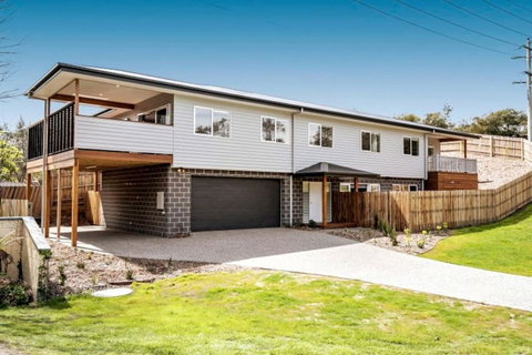 HALE KUPA Rye Beach House Spa Table Tennis - Accommodation 4U 1