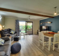 Harbour Court on the Bay - Accommodation 4U