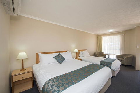 Harbour Sails Motor Inn - Accommodation 4U 1
