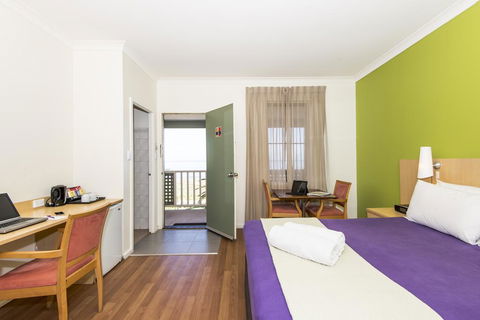Hedland Hotel - Accommodation 4U 3