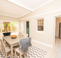 Heritage Bowen Terrace 3 Bed 2 Bath - Walk to CBD - Accommodation 4U