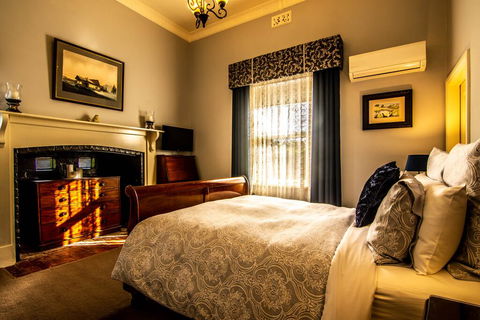 Heytesbury House - Accommodation 4U 2